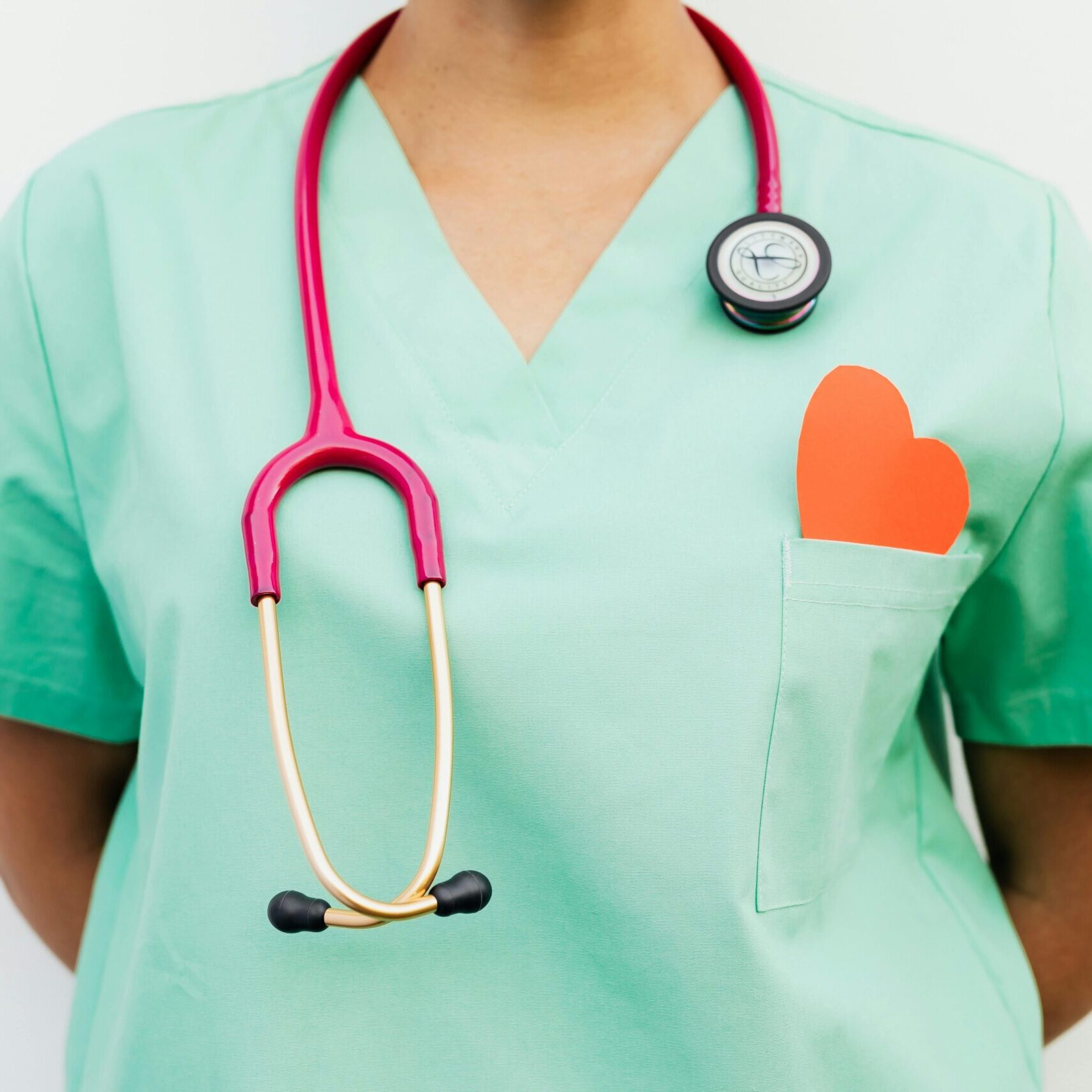 pexels-karola-g-5207103